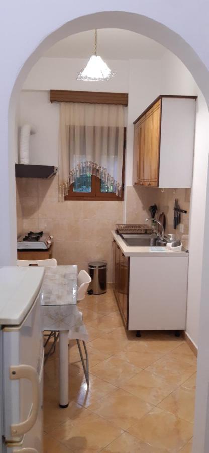 Collaku Apartment'S فلورا المظهر الخارجي الصورة