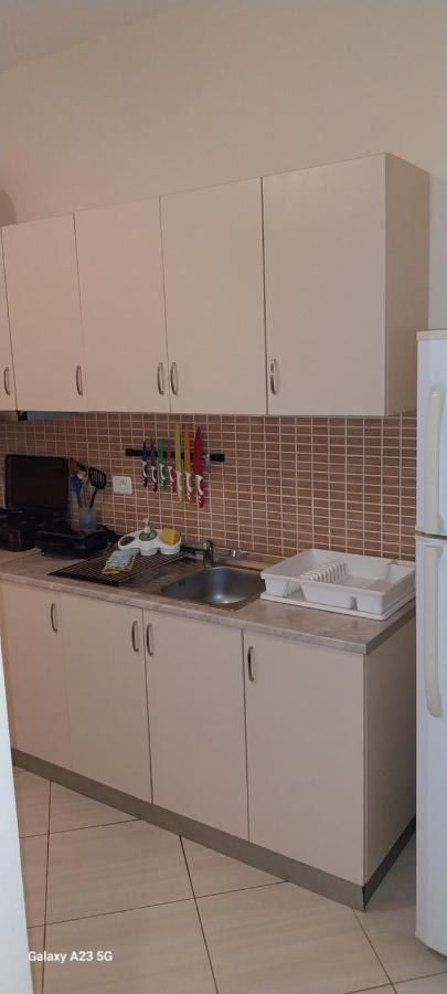 Collaku Apartment'S فلورا المظهر الخارجي الصورة