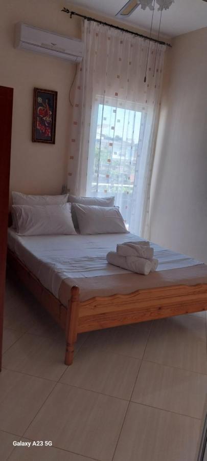 Collaku Apartment'S فلورا المظهر الخارجي الصورة