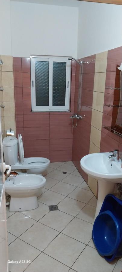 Collaku Apartment'S فلورا المظهر الخارجي الصورة