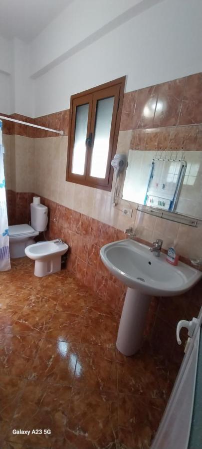 Collaku Apartment'S فلورا المظهر الخارجي الصورة