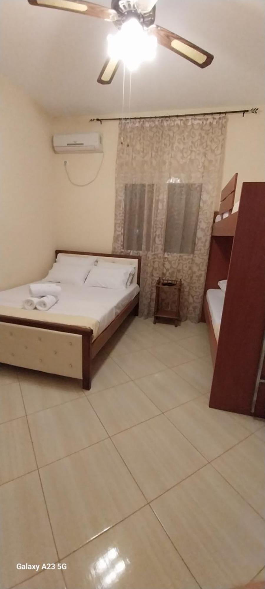 Collaku Apartment'S فلورا المظهر الخارجي الصورة